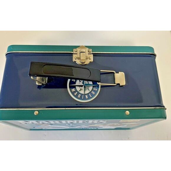 Seattle Mariners MLB 8" Tin‎ Souvenir Lunchbox Moose - J J-Felix-Raul -Kenji - Picture 5 of 7